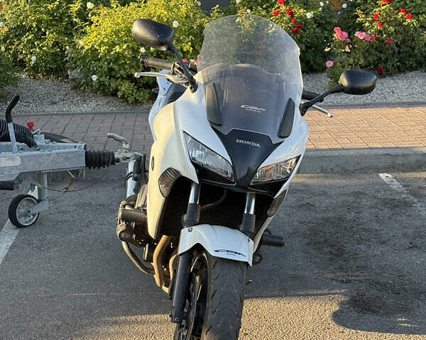 Белый Хонда CBF 1000, объемом двигателя 1 л и пробегом 53 тыс. км за 7500 $, фото 10 на Automoto.ua