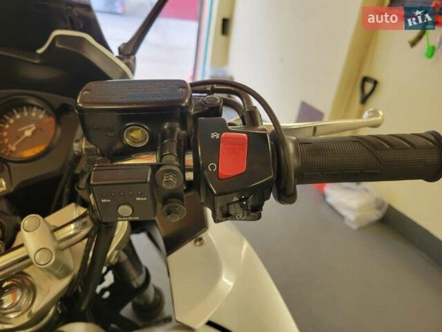 Білий Хонда CBF 1000, об'ємом двигуна 1 л та пробігом 50 тис. км за 6400 $, фото 18 на Automoto.ua