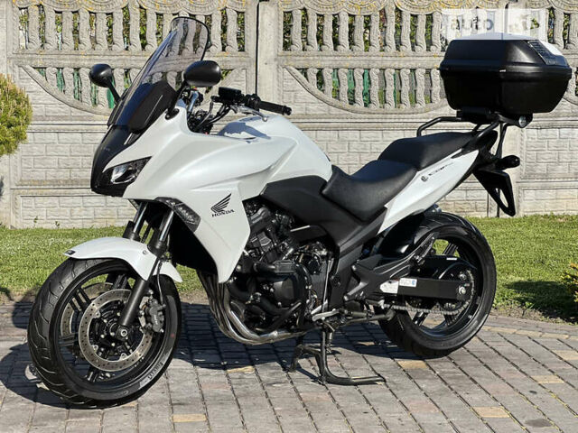 Білий Хонда CBF 1000, об'ємом двигуна 1 л та пробігом 27 тис. км за 8300 $, фото 46 на Automoto.ua