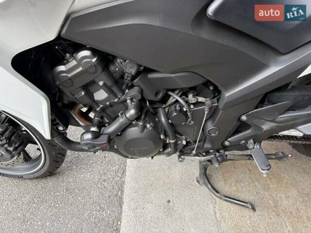 Белый Хонда CBF 1000, объемом двигателя 1 л и пробегом 40 тыс. км за 8300 $, фото 6 на Automoto.ua