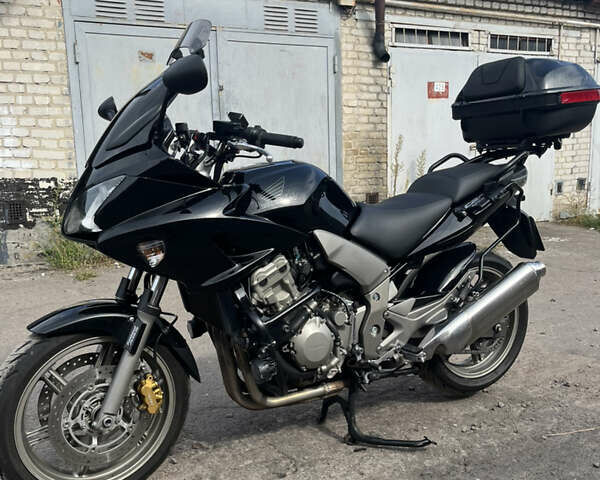 Черный Хонда CBF 1000, объемом двигателя 1 л и пробегом 42 тыс. км за 7000 $, фото 1 на Automoto.ua