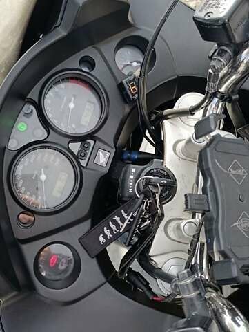 Черный Хонда CBF 1000, объемом двигателя 1 л и пробегом 66 тыс. км за 6200 $, фото 12 на Automoto.ua