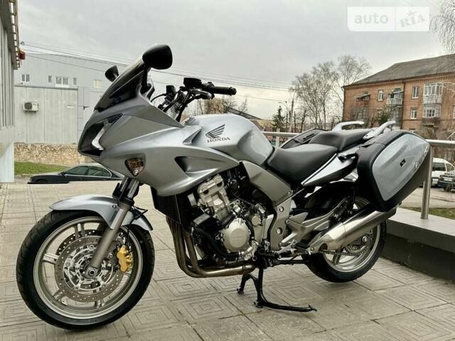 Хонда CBF 1000, объемом двигателя 1 л и пробегом 40 тыс. км за 6399 $, фото 2 на Automoto.ua