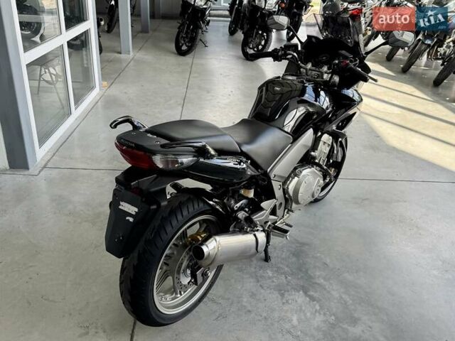 Хонда CBF 1000, объемом двигателя 1 л и пробегом 28 тыс. км за 6299 $, фото 2 на Automoto.ua