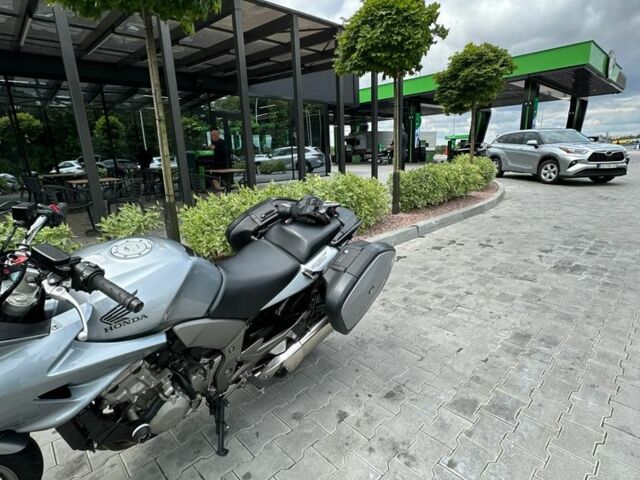Хонда CBF 1000, об'ємом двигуна 0 л та пробігом 0 тис. км за 5600 $, фото 3 на Automoto.ua