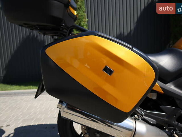 Жовтий Хонда CBF 1000, об'ємом двигуна 1 л та пробігом 64 тис. км за 7200 $, фото 29 на Automoto.ua