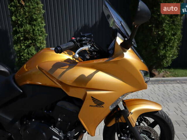 Жовтий Хонда CBF 1000, об'ємом двигуна 1 л та пробігом 64 тис. км за 7200 $, фото 17 на Automoto.ua