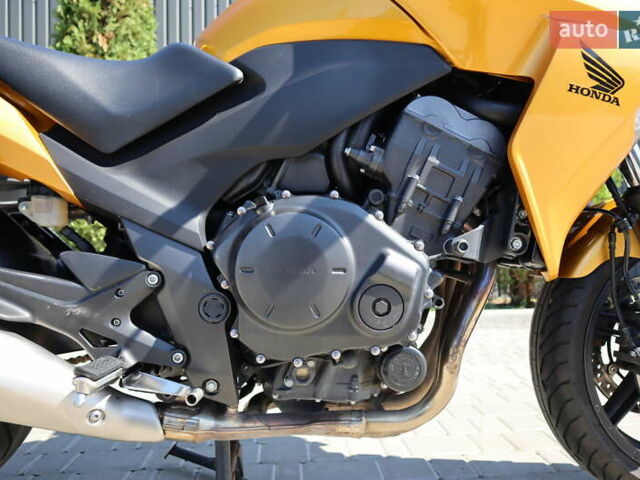 Жовтий Хонда CBF 1000, об'ємом двигуна 1 л та пробігом 64 тис. км за 7200 $, фото 30 на Automoto.ua