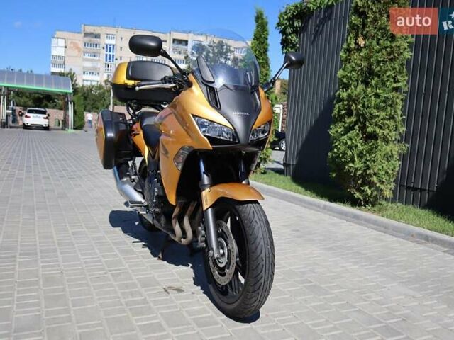 Жовтий Хонда CBF 1000, об'ємом двигуна 1 л та пробігом 64 тис. км за 7200 $, фото 13 на Automoto.ua