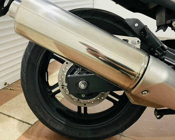 Серый Хонда CBF 1000, объемом двигателя 1 л и пробегом 19 тыс. км за 8700 $, фото 10 на Automoto.ua