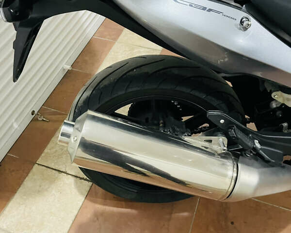 Серый Хонда CBF 1000, объемом двигателя 1 л и пробегом 19 тыс. км за 8700 $, фото 9 на Automoto.ua