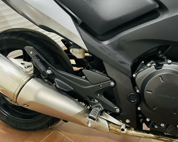 Серый Хонда CBF 1000, объемом двигателя 1 л и пробегом 19 тыс. км за 8700 $, фото 11 на Automoto.ua