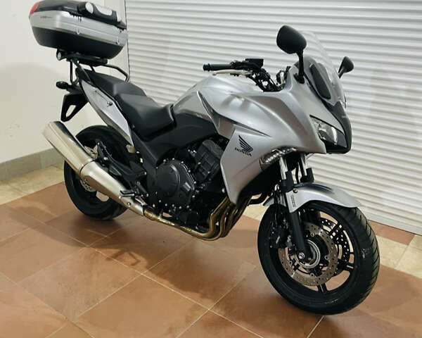 Серый Хонда CBF 1000, объемом двигателя 1 л и пробегом 19 тыс. км за 8700 $, фото 33 на Automoto.ua