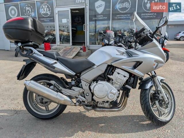 Сірий Хонда CBF 1000, об'ємом двигуна 1 л та пробігом 44 тис. км за 5599 $, фото 4 на Automoto.ua