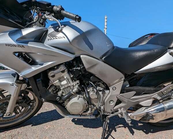 Сірий Хонда CBF 1000, об'ємом двигуна 0 л та пробігом 49 тис. км за 5999 $, фото 7 на Automoto.ua