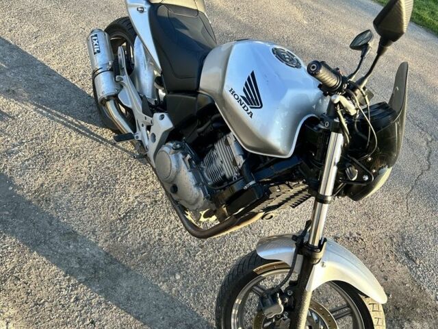 Хонда CBF 500, объемом двигателя 0.5 л и пробегом 0 тыс. км за 2700 $, фото 5 на Automoto.ua