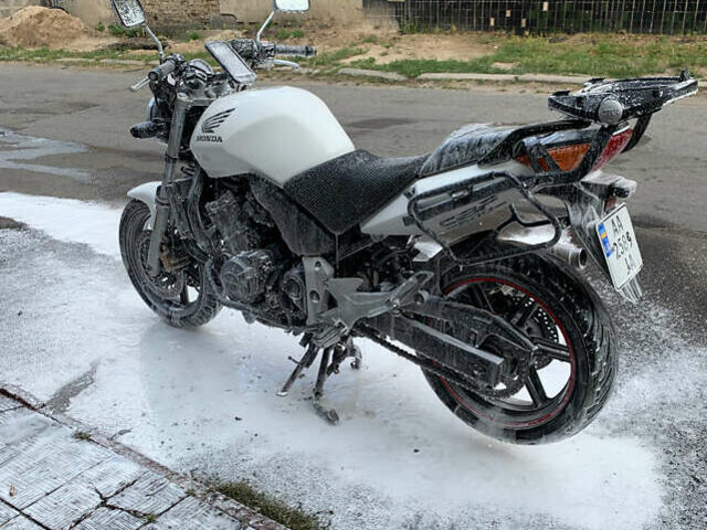 Білий Хонда CBF 600, об'ємом двигуна 0.6 л та пробігом 105 тис. км за 4200 $, фото 3 на Automoto.ua