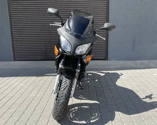 Чорний Хонда CBF 600, об'ємом двигуна 0.6 л та пробігом 51 тис. км за 4300 $, фото 1 на Automoto.ua