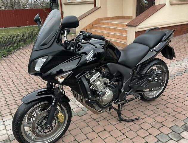 Черный Хонда CBF 600, объемом двигателя 0.6 л и пробегом 57 тыс. км за 5400 $, фото 1 на Automoto.ua