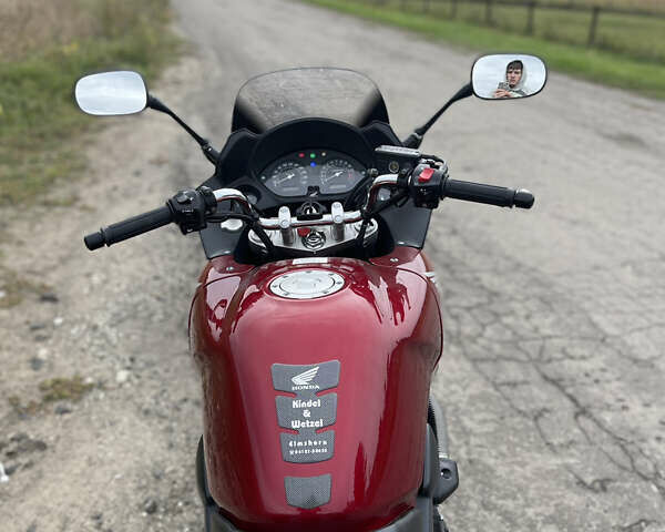 Красный Хонда CBF 600, объемом двигателя 0.6 л и пробегом 35 тыс. км за 4600 $, фото 1 на Automoto.ua