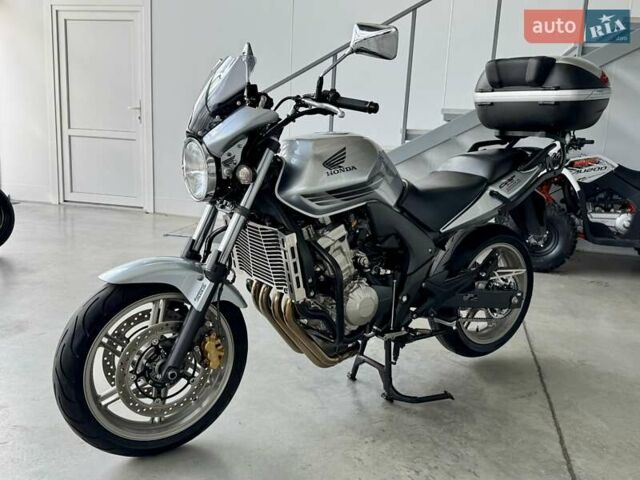 Хонда CBF 600, объемом двигателя 0.6 л и пробегом 43 тыс. км за 5599 $, фото 4 на Automoto.ua