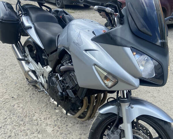 Хонда CBF 600, объемом двигателя 0.6 л и пробегом 43 тыс. км за 4500 $, фото 7 на Automoto.ua