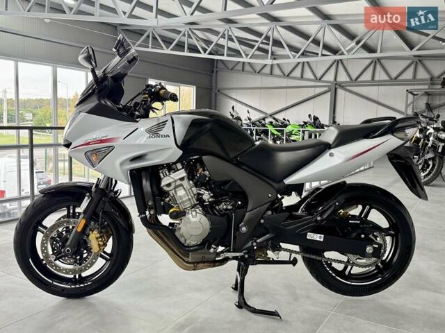 Хонда CBF 600, объемом двигателя 0.6 л и пробегом 38 тыс. км за 6199 $, фото 3 на Automoto.ua