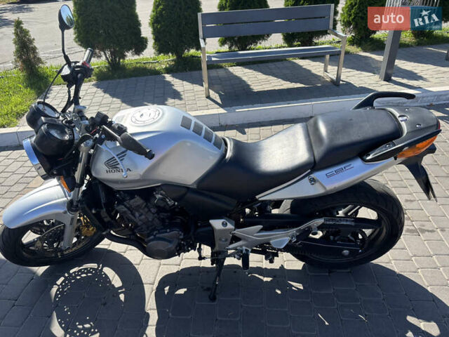 Серый Хонда CBF 600, объемом двигателя 0.6 л и пробегом 40 тыс. км за 4400 $, фото 4 на Automoto.ua
