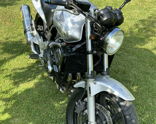 Серый Хонда CBF 600, объемом двигателя 0.6 л и пробегом 37 тыс. км за 4700 $, фото 1 на Automoto.ua