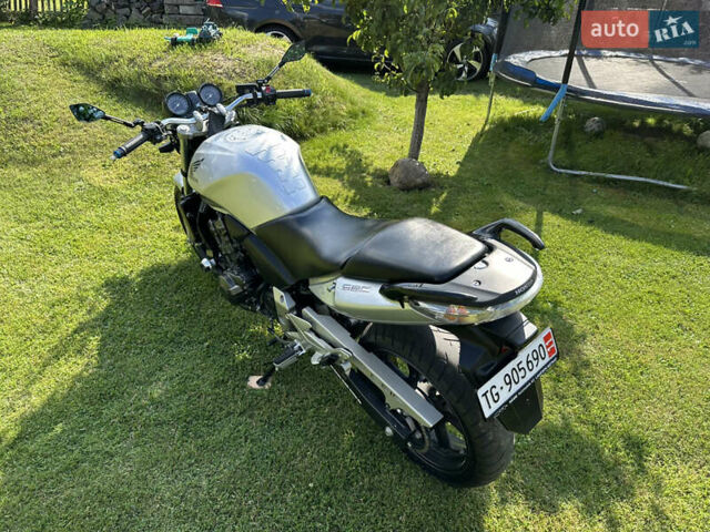 Серый Хонда CBF 600, объемом двигателя 0.6 л и пробегом 37 тыс. км за 4700 $, фото 12 на Automoto.ua