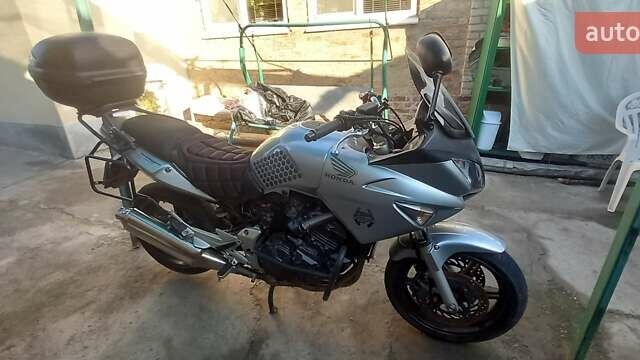 Серый Хонда CBF 600, объемом двигателя 0 л и пробегом 33 тыс. км за 4100 $, фото 6 на Automoto.ua