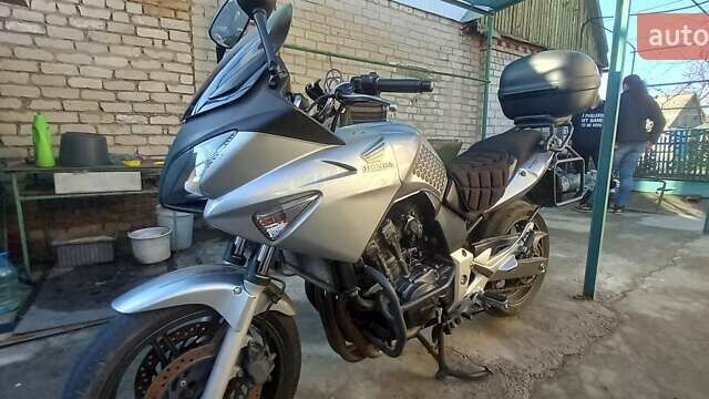 Серый Хонда CBF 600, объемом двигателя 0 л и пробегом 33 тыс. км за 4100 $, фото 2 на Automoto.ua