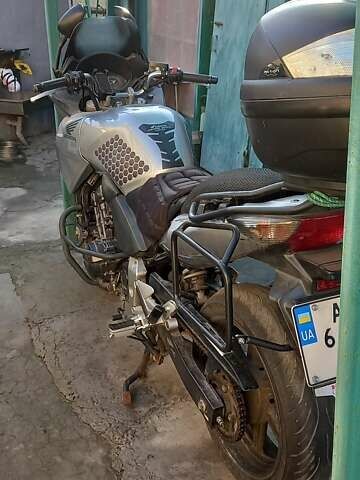 Серый Хонда CBF 600, объемом двигателя 0 л и пробегом 33 тыс. км за 4100 $, фото 4 на Automoto.ua