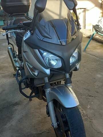 Серый Хонда CBF 600, объемом двигателя 0 л и пробегом 33 тыс. км за 4100 $, фото 5 на Automoto.ua