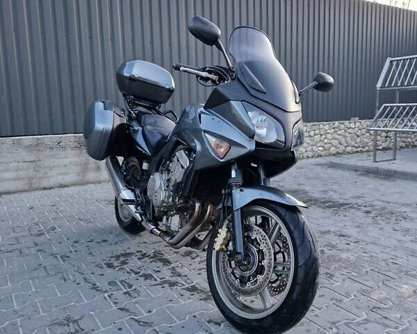 Серый Хонда CBF 600, объемом двигателя 0.6 л и пробегом 38 тыс. км за 4600 $, фото 12 на Automoto.ua