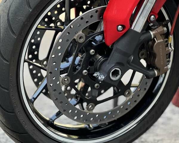 Белый Хонда CBR 1000RR, объемом двигателя 1 л и пробегом 36 тыс. км за 12500 $, фото 5 на Automoto.ua