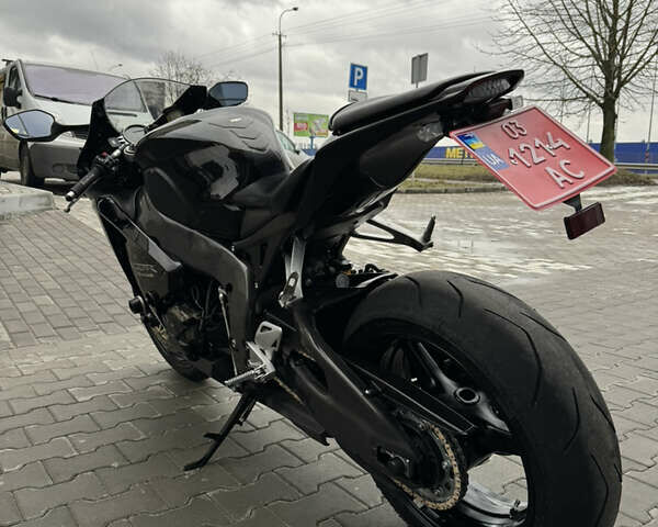 Чорний Хонда CBR 1000RR, об'ємом двигуна 1 л та пробігом 27 тис. км за 9499 $, фото 6 на Automoto.ua