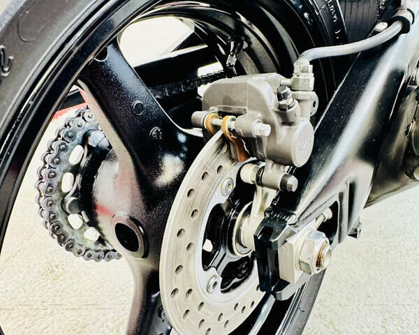 Червоний Хонда CBR 1000RR, об'ємом двигуна 1 л та пробігом 18 тис. км за 9000 $, фото 15 на Automoto.ua