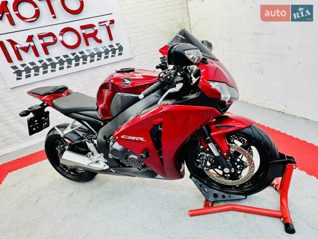 Червоний Хонда CBR 1000RR, об'ємом двигуна 1 л та пробігом 18 тис. км за 9000 $, фото 29 на Automoto.ua