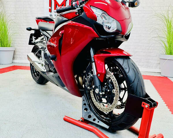 Червоний Хонда CBR 1000RR, об'ємом двигуна 1 л та пробігом 18 тис. км за 9000 $, фото 2 на Automoto.ua