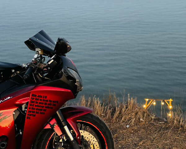 Красный Хонда CBR 1000RR, объемом двигателя 0.99 л и пробегом 42 тыс. км за 9900 $, фото 27 на Automoto.ua
