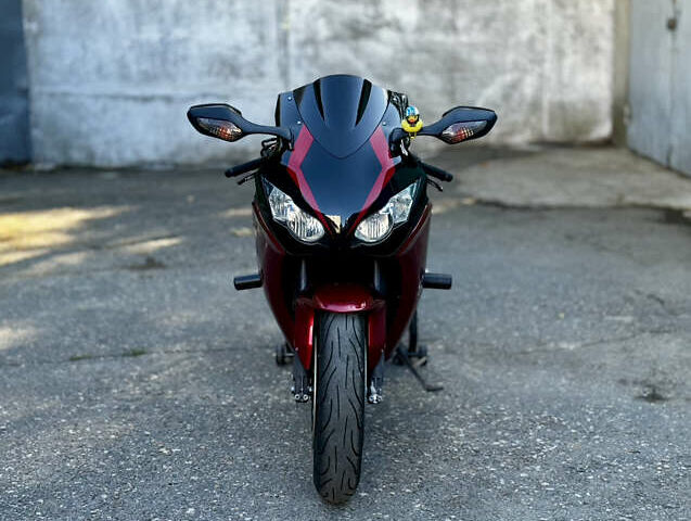 Красный Хонда CBR 1000RR, объемом двигателя 0.99 л и пробегом 42 тыс. км за 9900 $, фото 1 на Automoto.ua