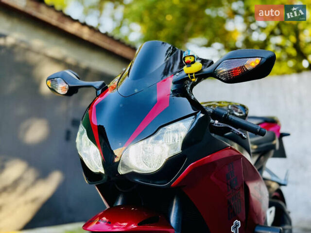 Красный Хонда CBR 1000RR, объемом двигателя 0.99 л и пробегом 42 тыс. км за 9900 $, фото 13 на Automoto.ua