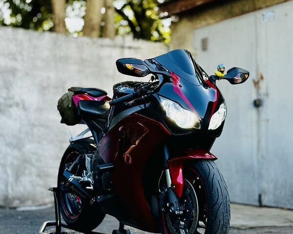Красный Хонда CBR 1000RR, объемом двигателя 0.99 л и пробегом 42 тыс. км за 9900 $, фото 15 на Automoto.ua