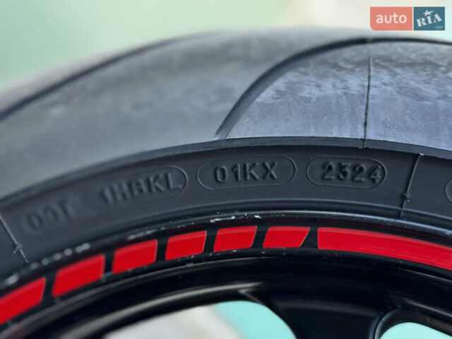 Красный Хонда CBR 1000RR, объемом двигателя 0.99 л и пробегом 42 тыс. км за 9900 $, фото 26 на Automoto.ua