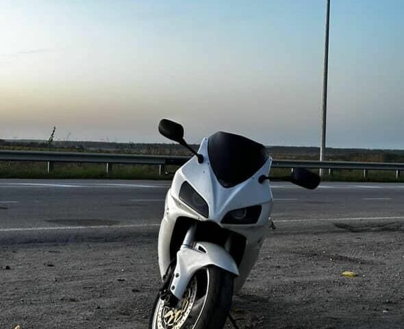Хонда CBR 1000RR, объемом двигателя 1 л и пробегом 0 тыс. км за 2184 $, фото 3 на Automoto.ua