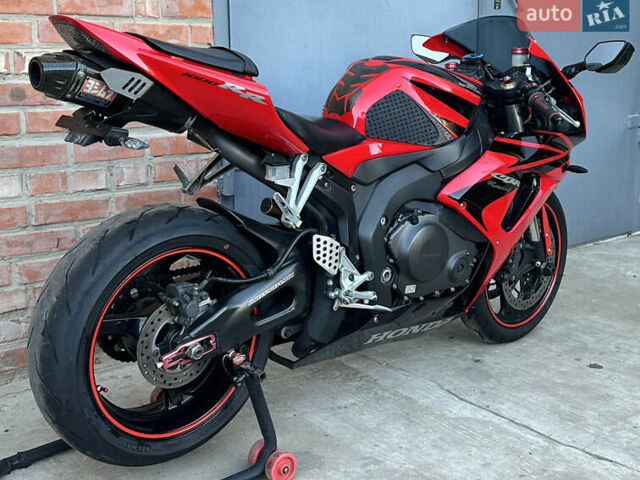 Хонда CBR 1000RR, объемом двигателя 1 л и пробегом 25 тыс. км за 8500 $, фото 5 на Automoto.ua