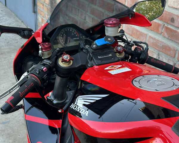 Хонда CBR 1000RR, объемом двигателя 1 л и пробегом 25 тыс. км за 8500 $, фото 11 на Automoto.ua