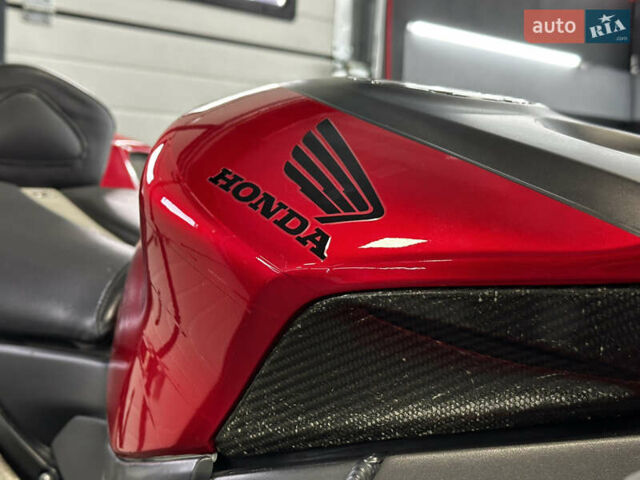 Хонда CBR 1000RR, объемом двигателя 1 л и пробегом 27 тыс. км за 8799 $, фото 21 на Automoto.ua