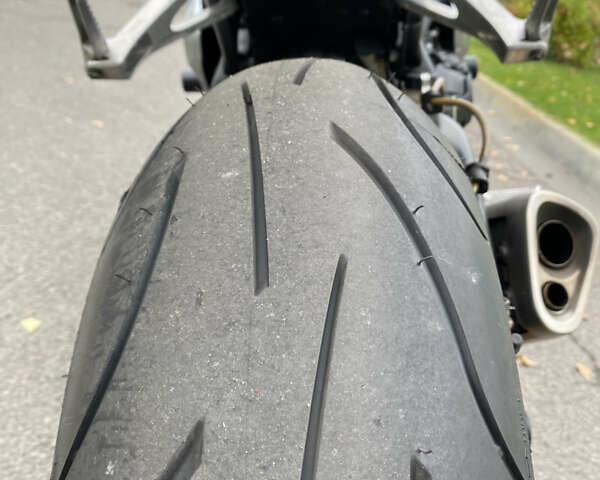 Хонда CBR 1000RR, объемом двигателя 1 л и пробегом 55 тыс. км за 8900 $, фото 19 на Automoto.ua